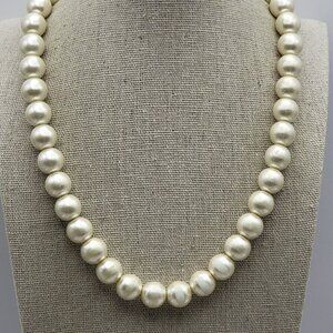 Simulated Pearl Beaded Necklace 21 Inch Off White Glass Bead Silver-Tone 12mm